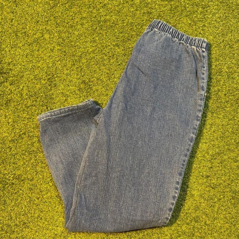 Cropped Croft & Barrow blue cotton & spandex jeans in a 14P